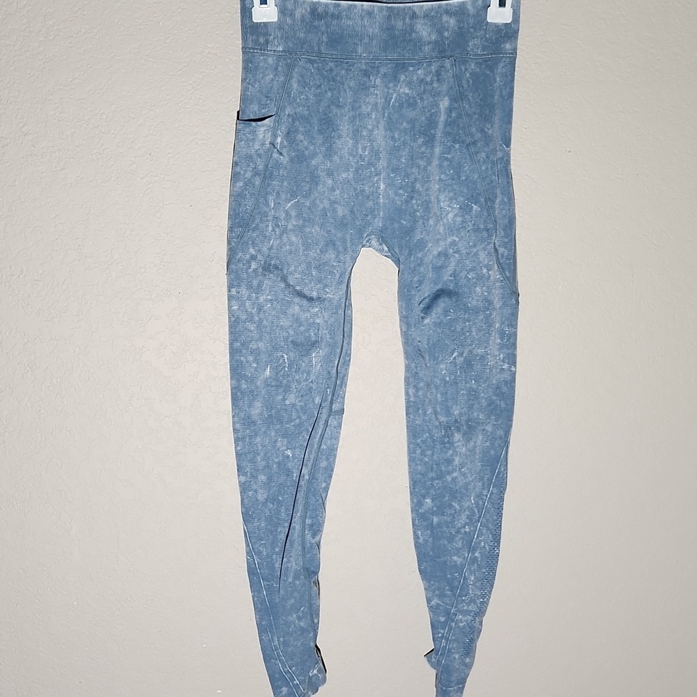 Lulus Leggings athletic Size M blue white